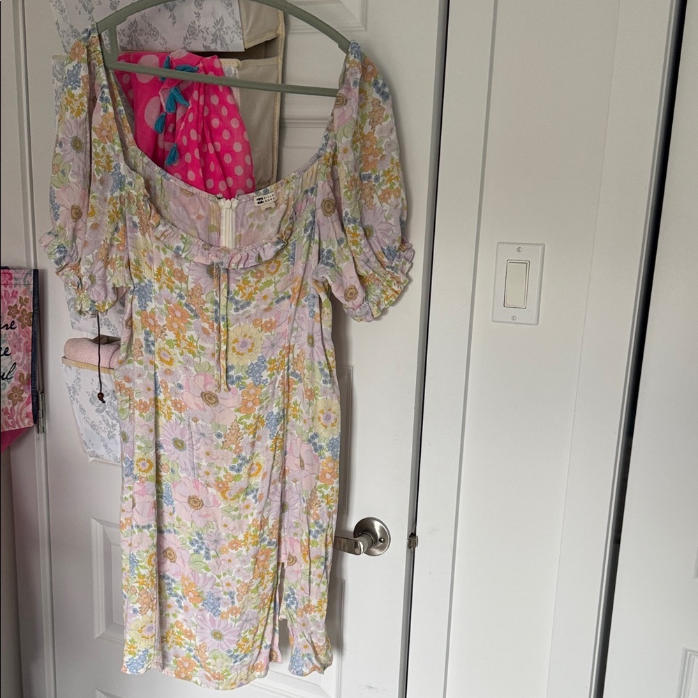Billabong Floral Puff Sleeve Dress, size 14